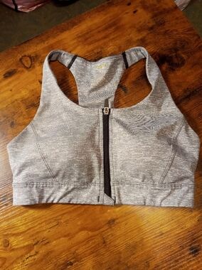 NWOT Tek Gear Small Heathered Grey & Black Zip Up Padded Wirefree Sports Bra